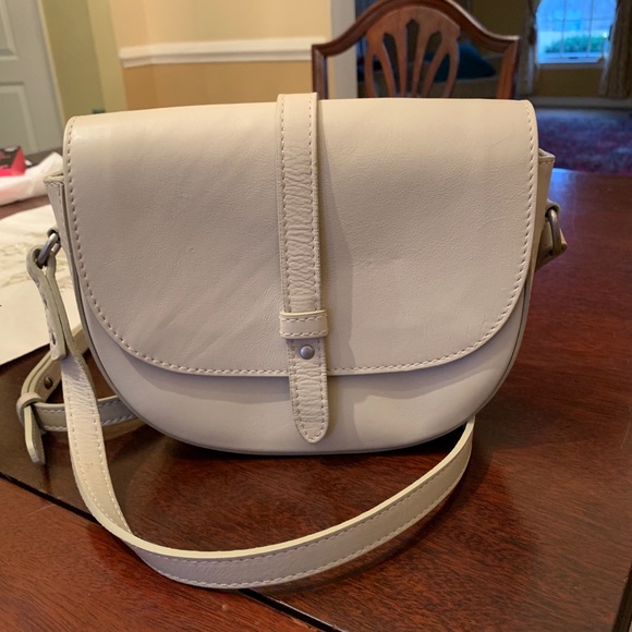 American Eagle Saddle Leather Cross Body - Picture 4 of 8